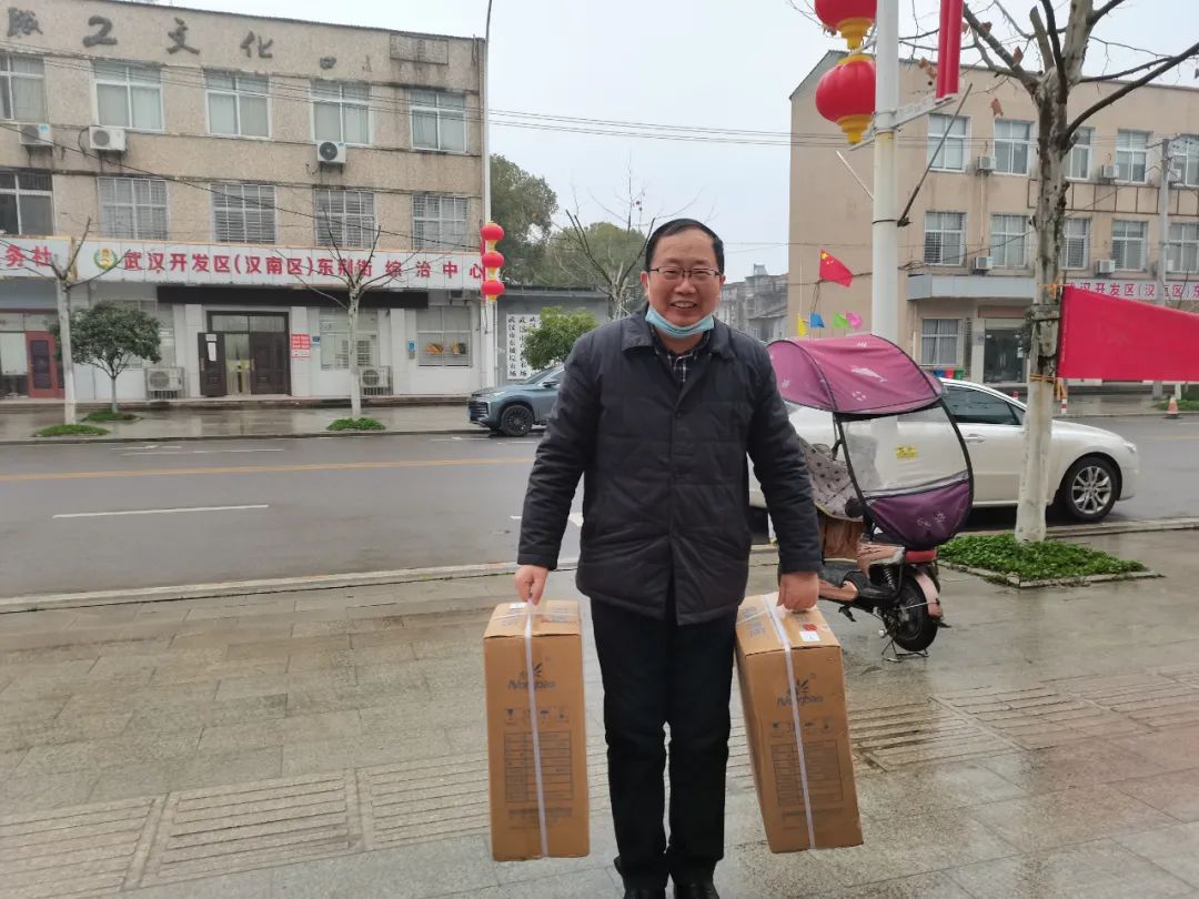 結對共建顯真情 同心戰(zhàn)疫守平安