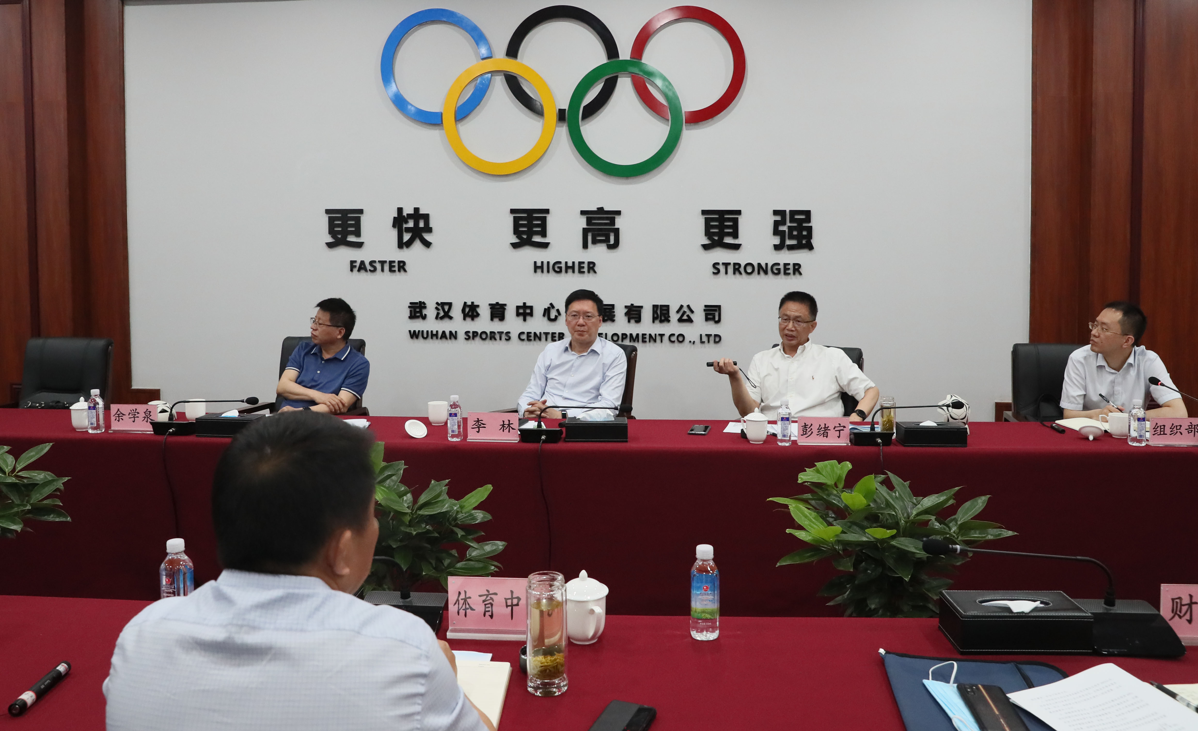 區(qū)人大、政協(xié)領(lǐng)導來公司調(diào)研文體產(chǎn)業(yè)發(fā)展規(guī)劃