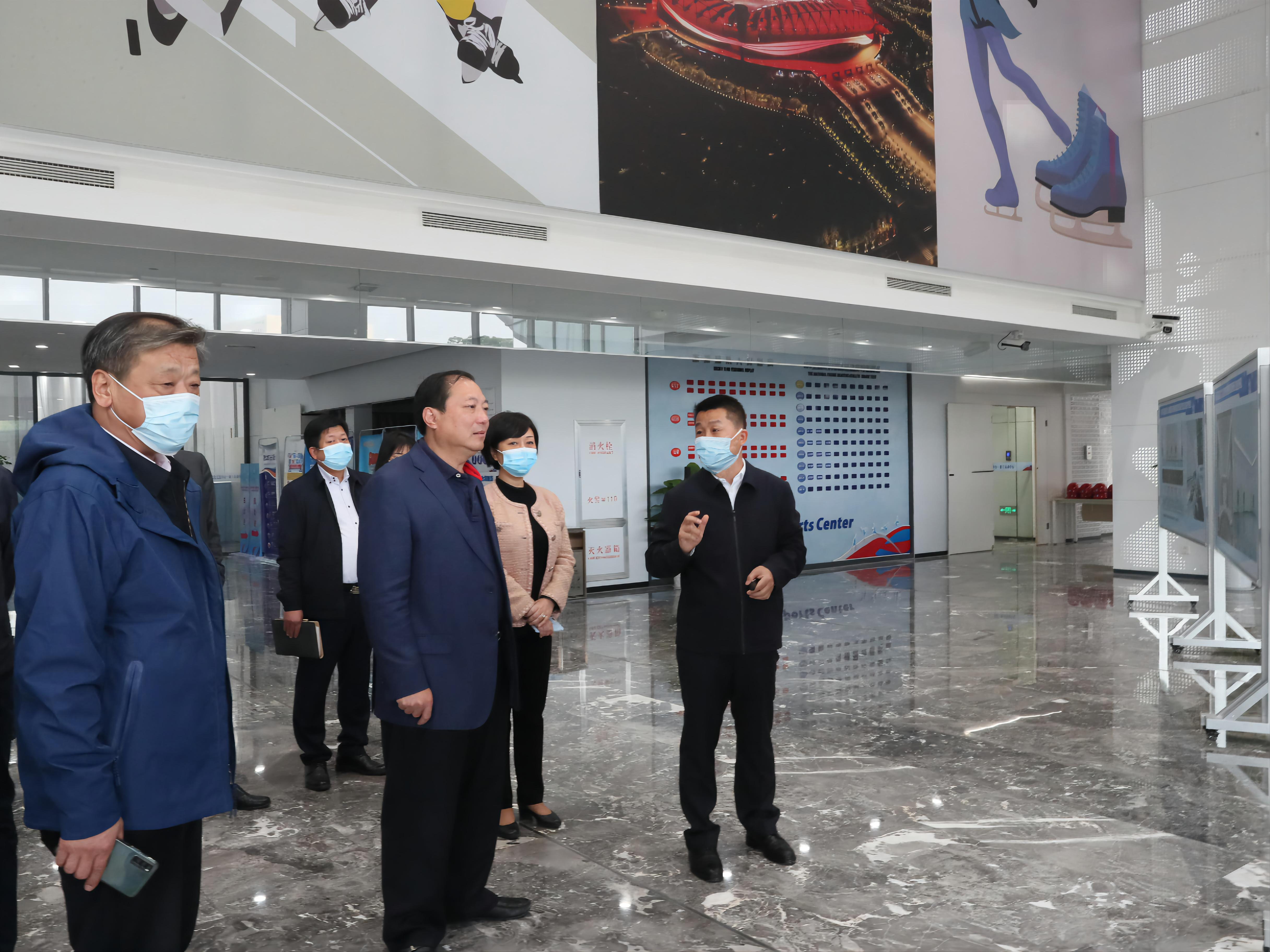 胡功民來公司調(diào)研第八屆全國大眾冰雪季武漢主會場啟動儀式、賽事場館籌備等工作