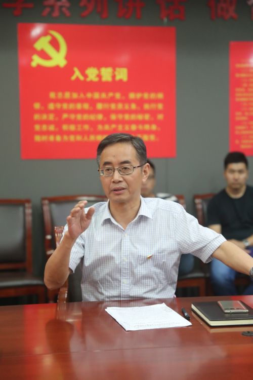 武漢體育中心組織開(kāi)展 “七一”專(zhuān)題“支部主題黨日”活動(dòng)(圖8) 武漢體育中心組織開(kāi)展 “七一”專(zhuān)題“支部主題黨日”活動(dòng)(圖8)