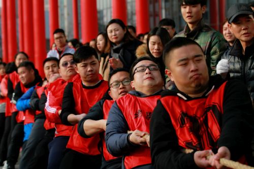 武漢體育中心衛(wèi)冕全區(qū)拔河比賽冠軍(圖8) 武漢體育中心衛(wèi)冕全區(qū)拔河比賽冠軍(圖8)