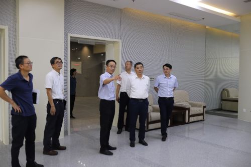 彭浩調(diào)研軍運會競賽組織工作 要求全力以赴有序推進(jìn)(圖4) 彭浩調(diào)研軍運會競賽組織工作 要求全力以赴有序推進(jìn)(圖4)