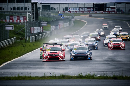 原來你自家的車都可以激戰(zhàn)至此！“活力車都”迎來CTCC房車錦標賽(圖2)