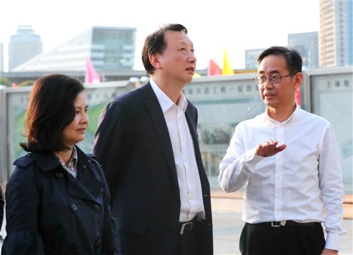 軍運(yùn)會執(zhí)委會主任楊劍調(diào)研武漢體育中心軍運(yùn)會場館建設(shè)(圖3) 軍運(yùn)會執(zhí)委會主任楊劍調(diào)研武漢體育中心軍運(yùn)會場館建設(shè)(圖3)