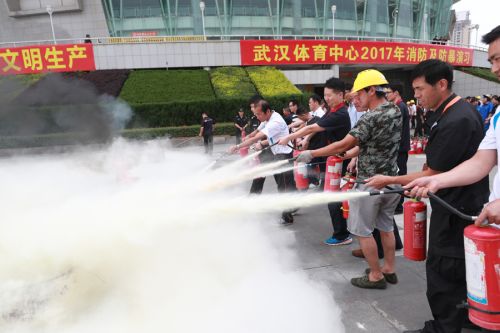 “四張成績單”交出高分答卷<br/>武漢體育中心獲評全區(qū)績效管理綜合考評立功單位(圖4) “四張成績單”交出高分答卷<br/>武漢體育中心獲評全區(qū)績效管理綜合考評立功單位(圖4)