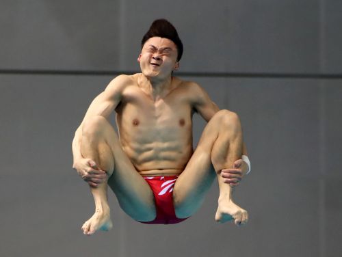 跳水世界杯第四日 謝思埸男子3米板奪金 張家齊掌敏潔獲女子雙人十米跳臺冠軍(圖2) 跳水世界杯第四日 謝思埸男子3米板奪金 張家齊掌敏潔獲女子雙人十米跳臺冠軍(圖2)