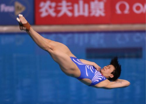 跳水世界杯第六日:中國隊(duì)凱歌高奏再摘兩金(圖6) 跳水世界杯第六日:中國隊(duì)凱歌高奏再摘兩金(圖6)