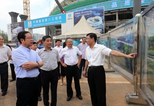 市人大考察軍運(yùn)會(huì)籌備工作(圖7) 市人大考察軍運(yùn)會(huì)籌備工作(圖7)