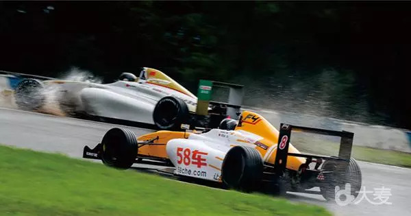 “十一黃金周”江城暢想“速度與激情”！2018中國汽車摩托車運(yùn)動(dòng)大會(huì)明日預(yù)售！(圖4)