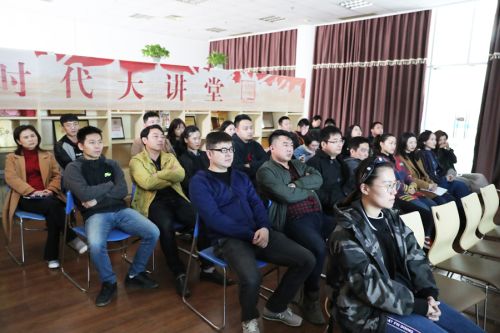 武漢體育中心舉辦第十四期“新時(shí)代大講堂”(圖1) 武漢體育中心舉辦第十四期“新時(shí)代大講堂”(圖1)