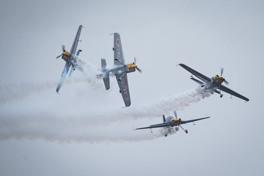 空中F1車都展翅！(圖2)