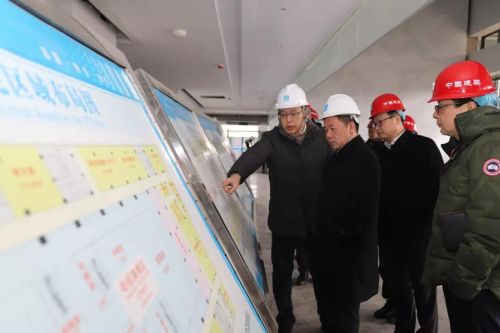 市委常委、宣傳部長張世華調(diào)研軍運會主媒體中心(圖2)