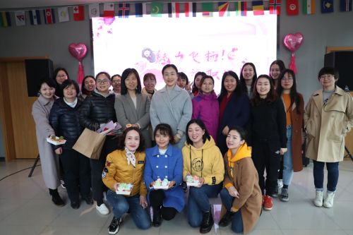 巧手做糕點(diǎn)，甜蜜迎佳節(jié) ▏武漢體育中心舉行“三八”婦女節(jié)關(guān)愛活動(圖7)