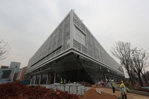 蔣超良王曉東到武漢體育中心調(diào)研(圖3) 蔣超良王曉東到武漢體育中心調(diào)研(圖3)