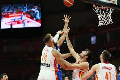 進攻不順防守制勝，西班牙67比60耗死意大利