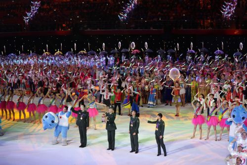 第七屆世界軍人運(yùn)動(dòng)會在武漢體育中心閉幕 許其亮孫春蘭出席(圖6)