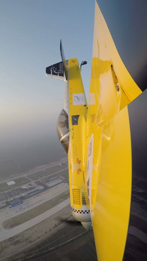 “中國(guó)車都”:被實(shí)力耽誤的“體育特長(zhǎng)生”(圖43) “中國(guó)車都”:被實(shí)力耽誤的“體育特長(zhǎng)生”(圖43)