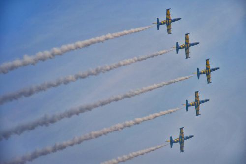 “中國(guó)車都”:被實(shí)力耽誤的“體育特長(zhǎng)生”(圖45) “中國(guó)車都”:被實(shí)力耽誤的“體育特長(zhǎng)生”(圖45)