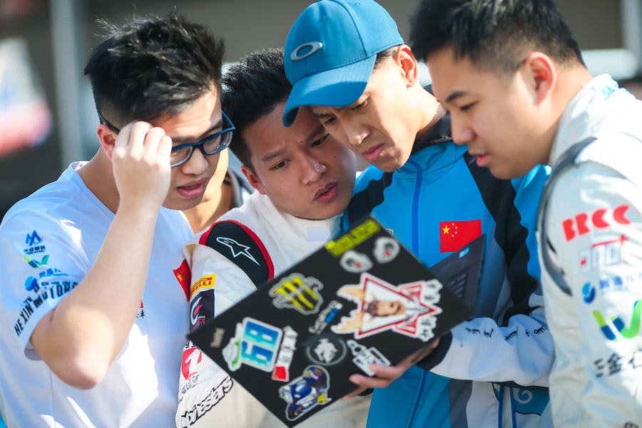 2019年中國(guó)汽車摩托車運(yùn)動(dòng)大會(huì)啟幕(圖18) 2019年中國(guó)汽車摩托車運(yùn)動(dòng)大會(huì)啟幕(圖18)