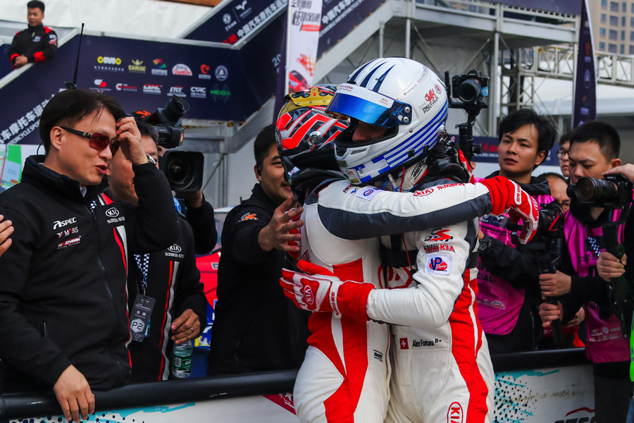 2019東風(fēng)風(fēng)神中國(guó)汽摩運(yùn)動(dòng)大會(huì)圓滿落幕 江城速度譜寫(xiě)賽車新傳奇(圖10)