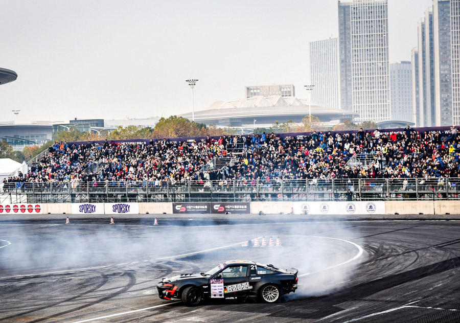 “鐵馬”為媒，造車之城漸成賽車之城(圖1)