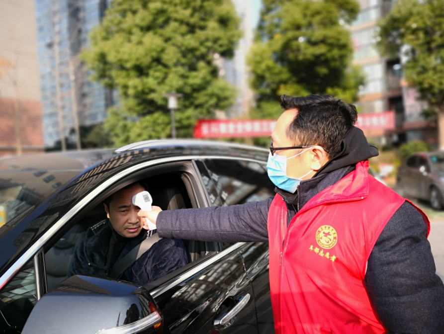 今天，我們繼續(xù)奮戰(zhàn)在“戰(zhàn)疫”一線(圖3)