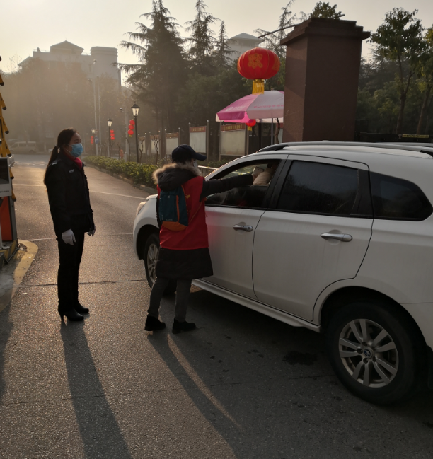今天，我們繼續(xù)奮戰(zhàn)在“戰(zhàn)疫”一線(圖7)
