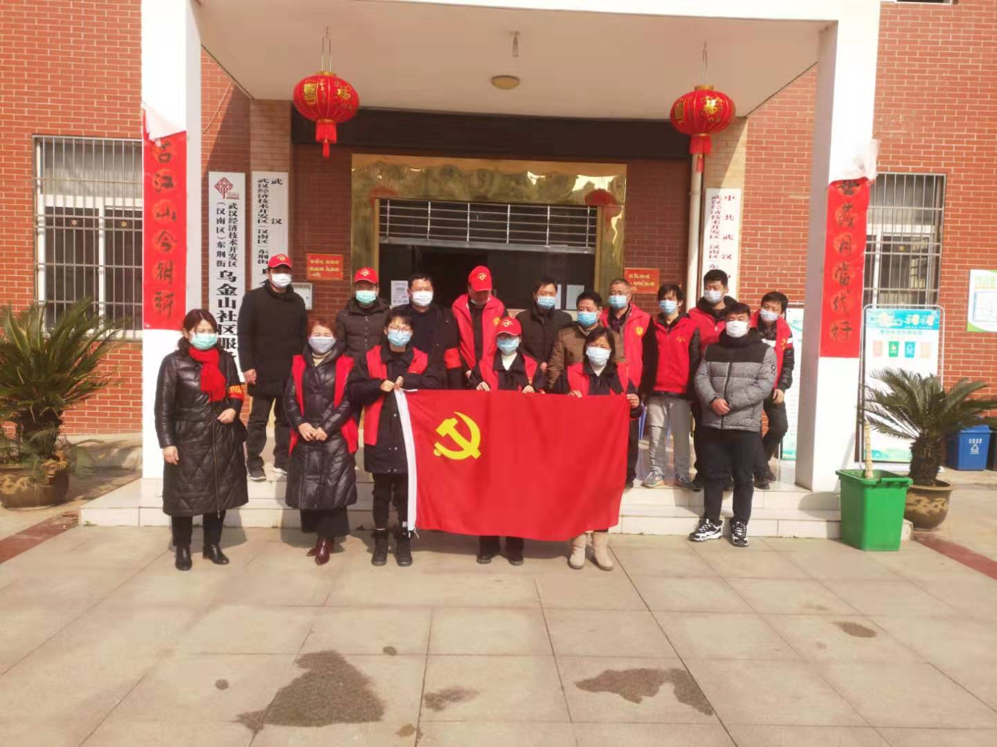 今天，我們繼續(xù)奮戰(zhàn)在“戰(zhàn)疫”一線(圖11)