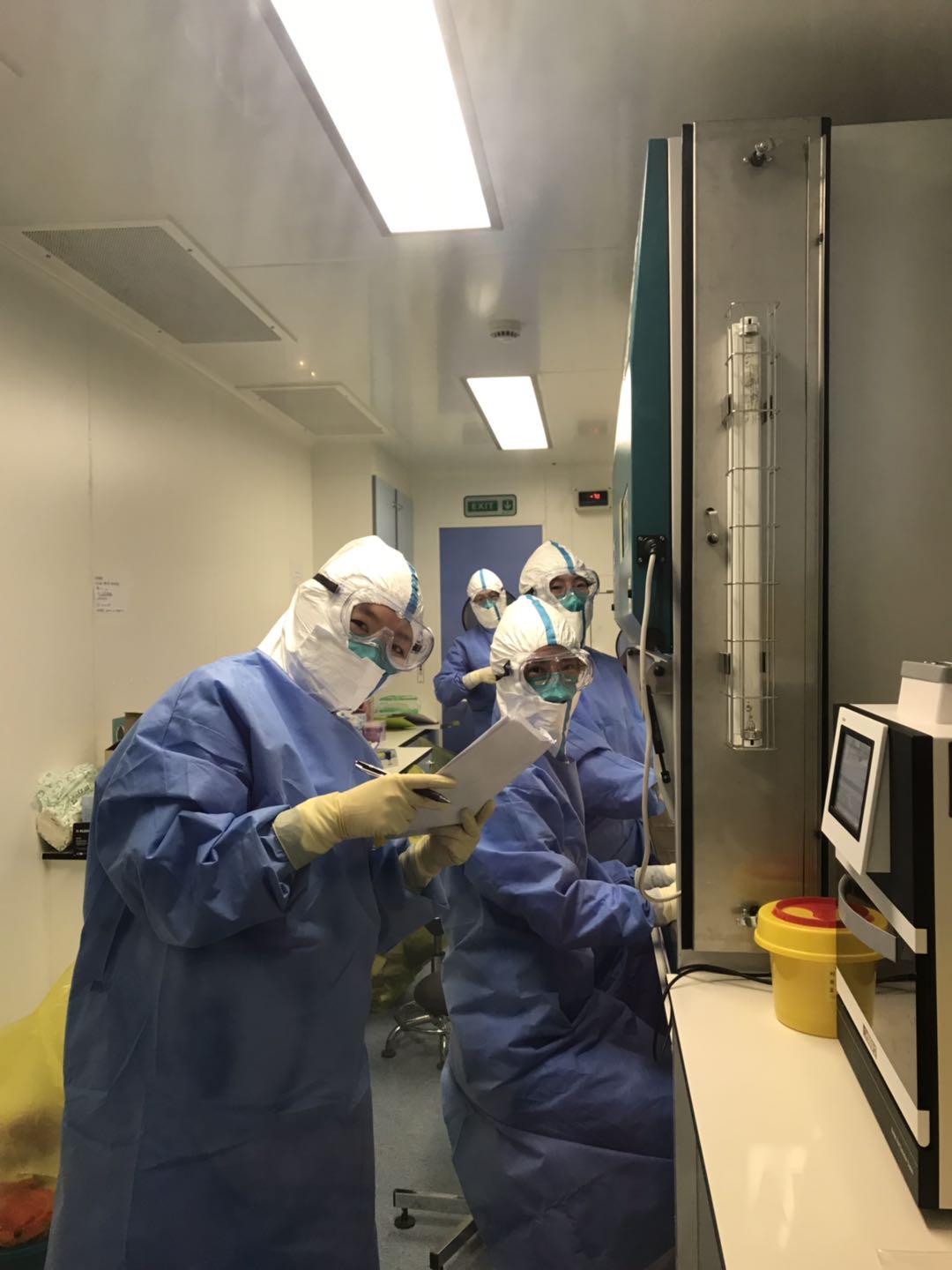 體育中心方艙醫(yī)院管理小組慰問國家疾控中心援鄂團隊(圖5) 體育中心方艙醫(yī)院管理小組慰問國家疾控中心援鄂團隊(圖5)