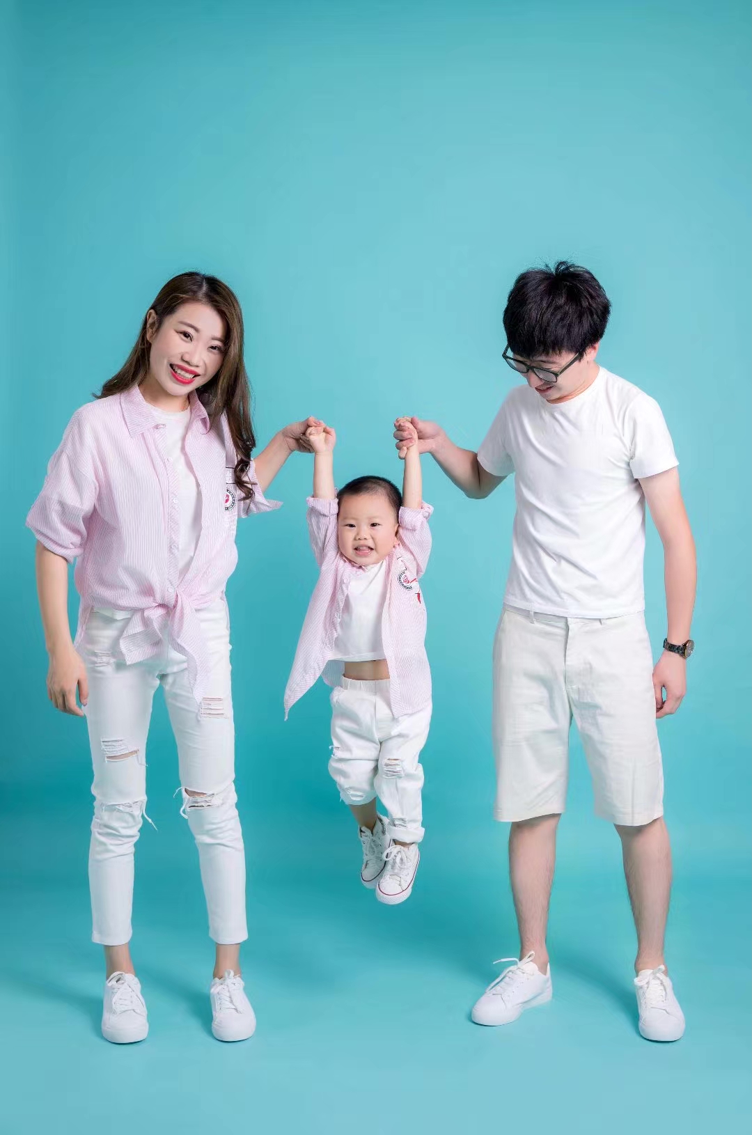 武漢體育中心員工王顥家庭入選“全國(guó)抗疫最美家庭”(圖5)