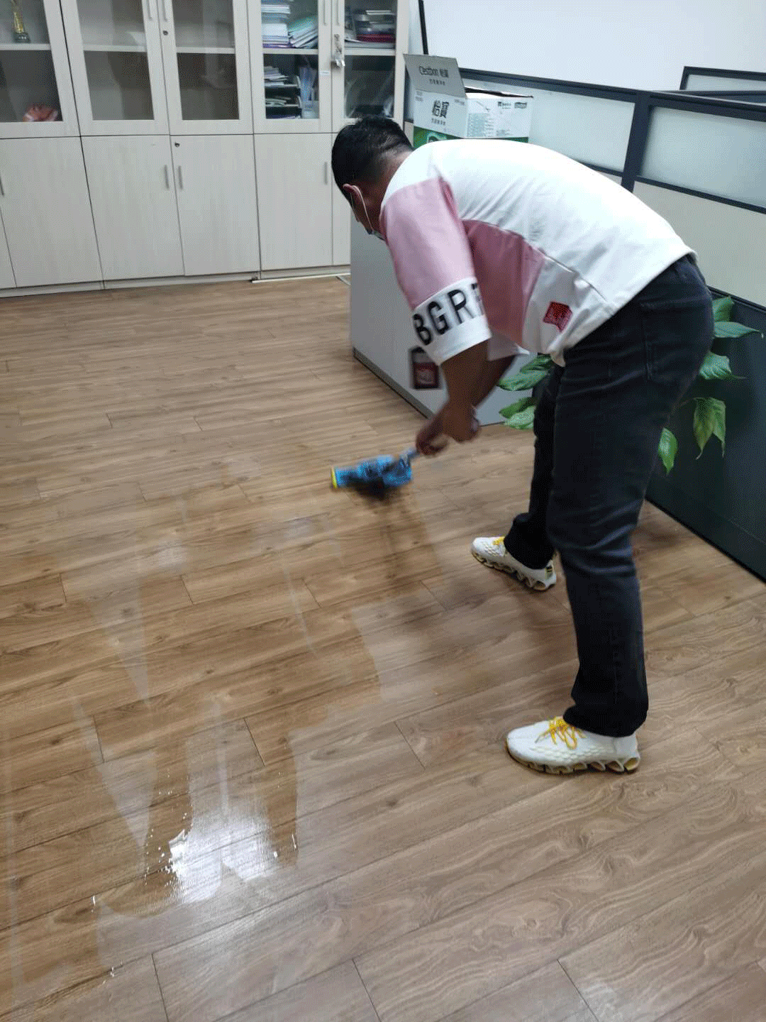 【防疫有我，愛衛(wèi)同行】共建潔凈辦公環(huán)境(圖3)