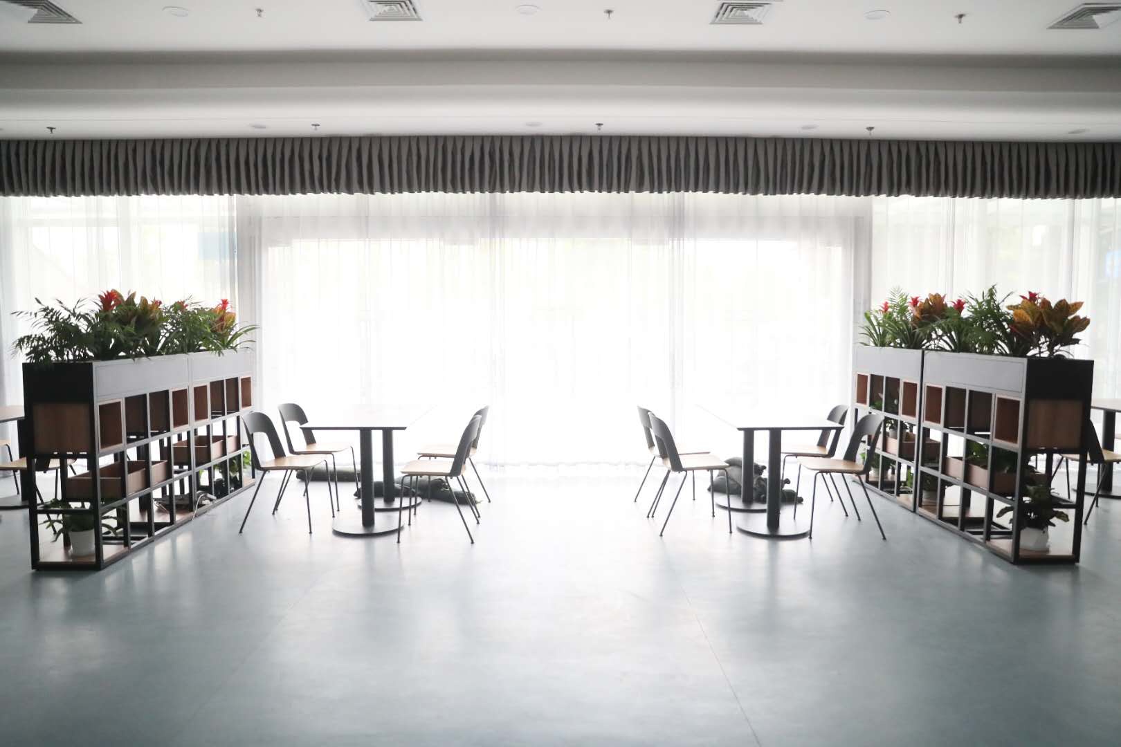 迎波踏浪再擊水 武漢體育中心游泳館時隔681天重啟(圖6) 迎波踏浪再擊水 武漢體育中心游泳館時隔681天重啟(圖6)