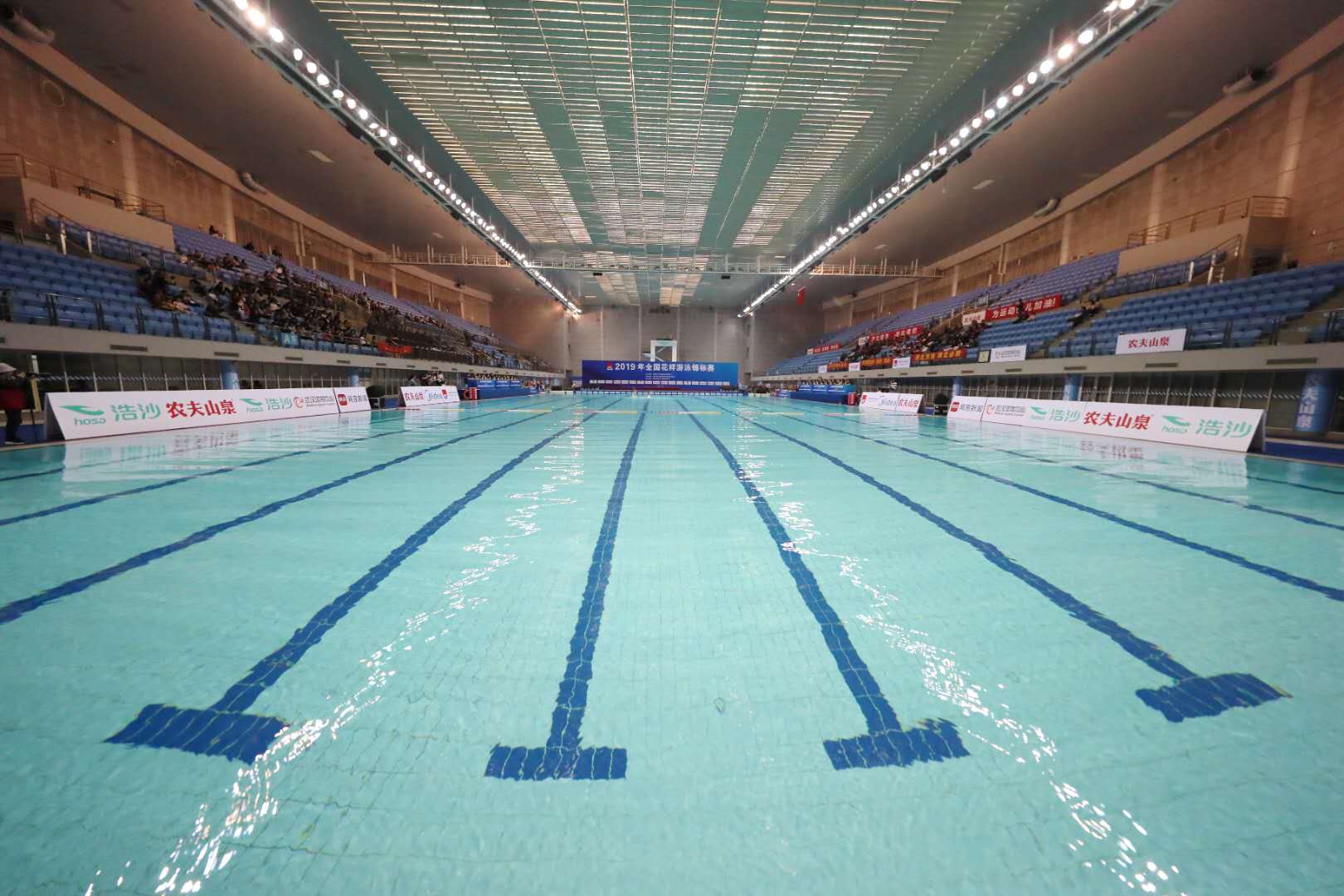 迎波踏浪再擊水 武漢體育中心游泳館時隔681天重啟(圖5) 迎波踏浪再擊水 武漢體育中心游泳館時隔681天重啟(圖5)